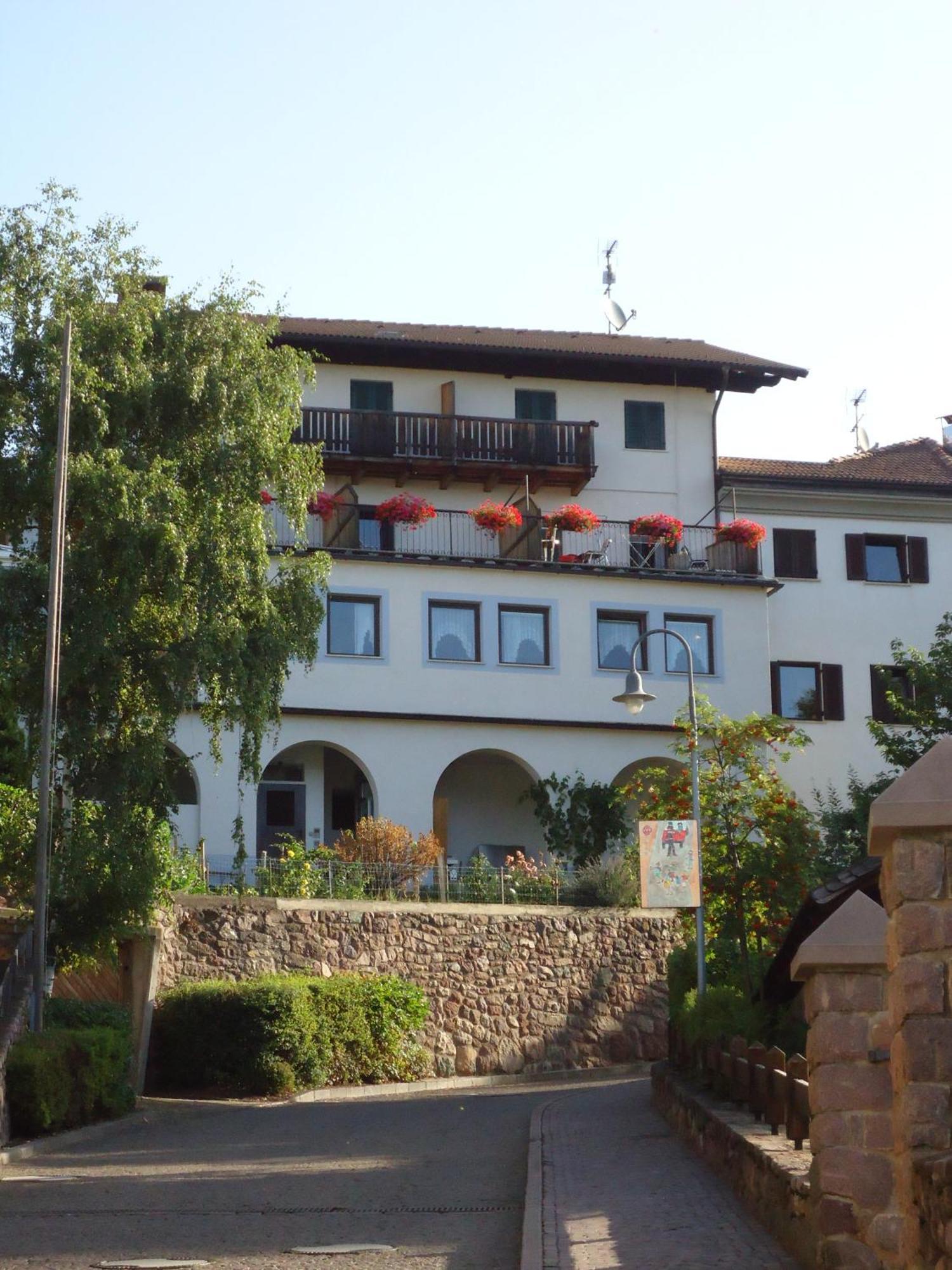 סן גנסיו אטסינו Gasthof Zum Roessl מראה חיצוני תמונה